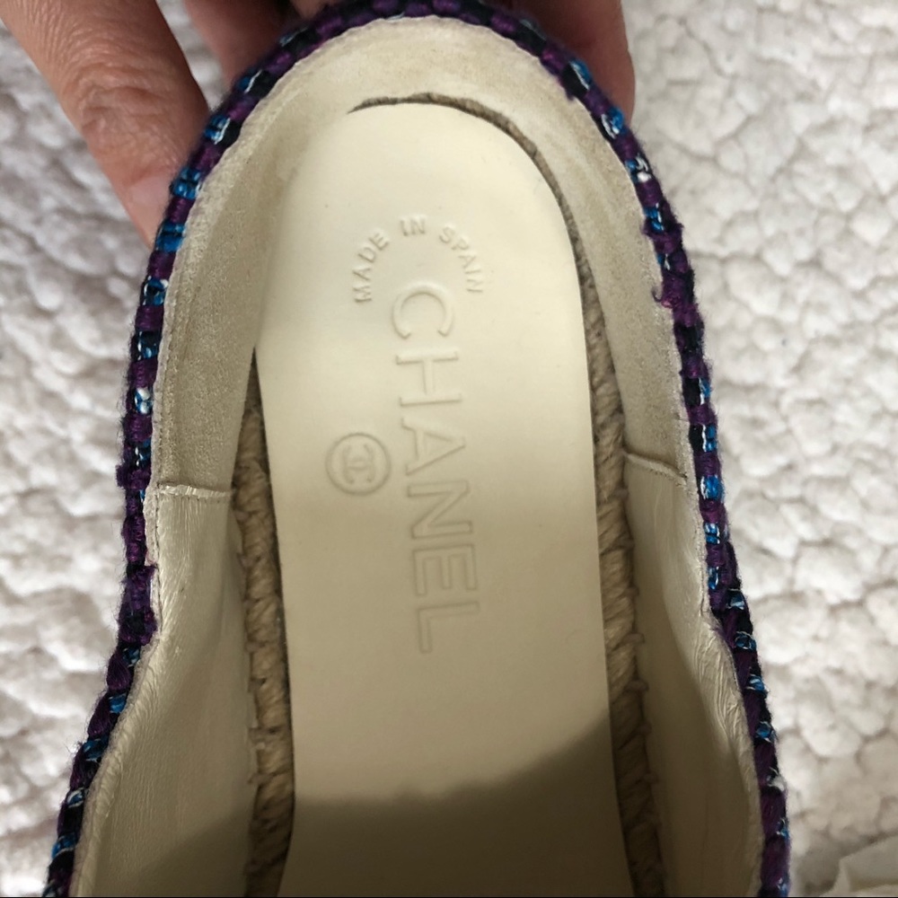 CHANEL Purple Tweed Espadrille Flats with Black Cap Toe and Jute Sole - Picture 8 of 16